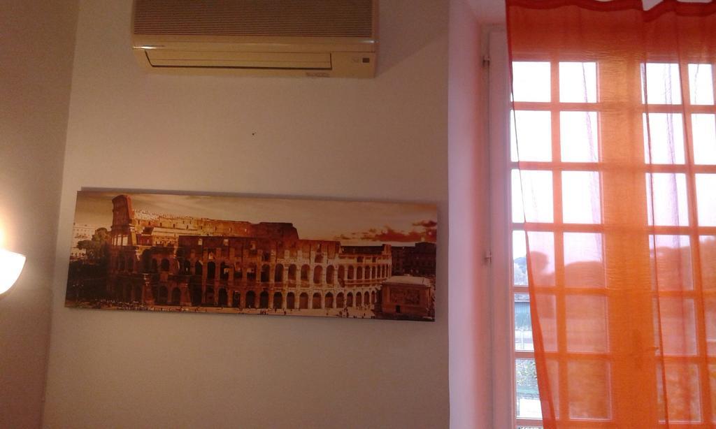 Accommodation Roma Imperiale Екстер'єр фото