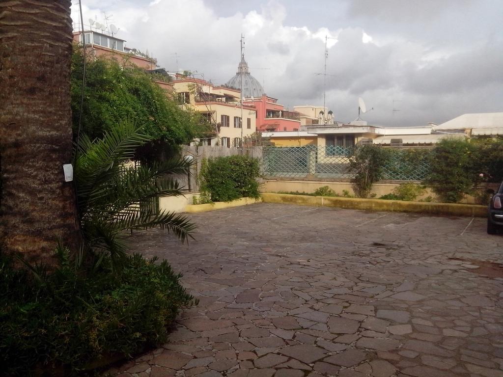 Accommodation Roma Imperiale Екстер'єр фото