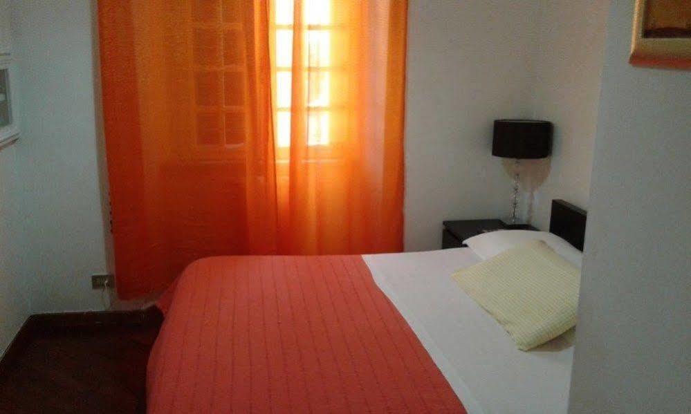 Accommodation Roma Imperiale Екстер'єр фото