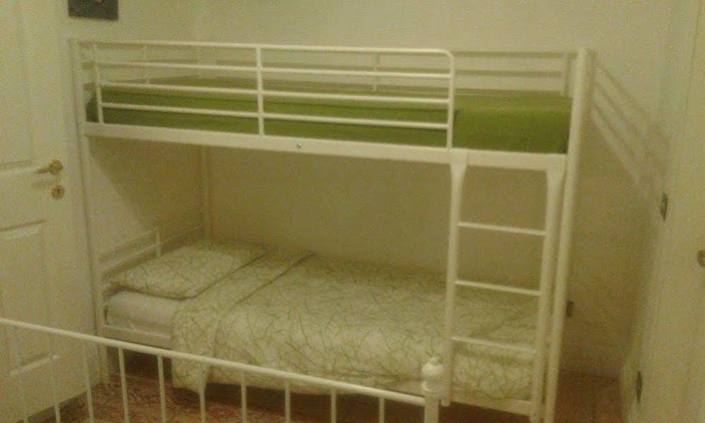 Accommodation Roma Imperiale Екстер'єр фото